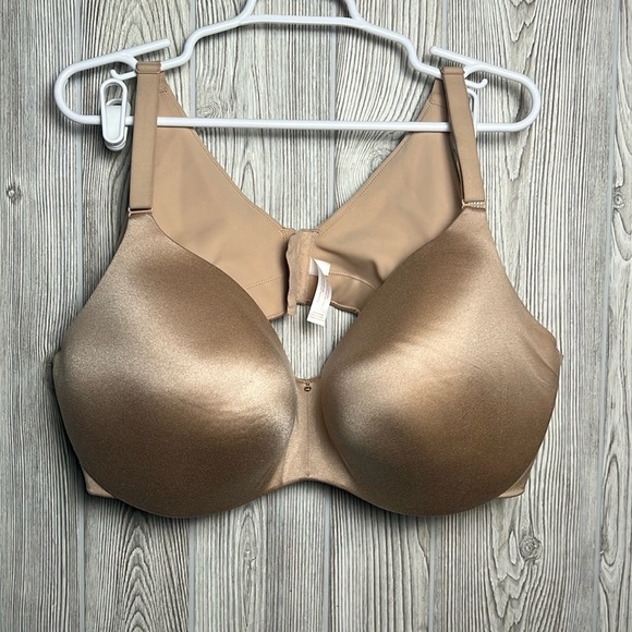 Cacique Other - Women’s Cacique bra tan Size 48 DDD